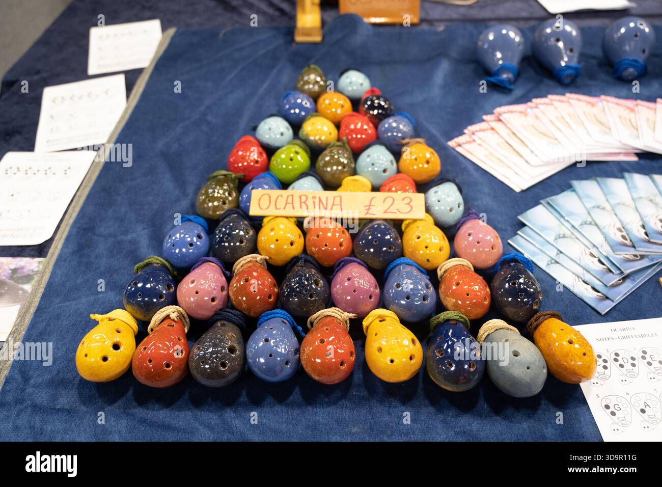 Sabato 29 novembre 2025, MCM Birmingham Comic con - Ocarina's in vendita Foto Stock
