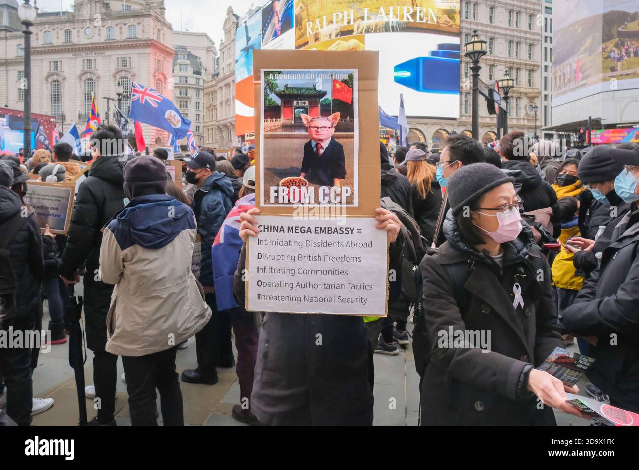 Londra, Regno Unito 6 dicembre 2025. I cittadini britannici cinesi manifestano contro la nuova ambasciata cinese proposta a Londra. Foto Stock