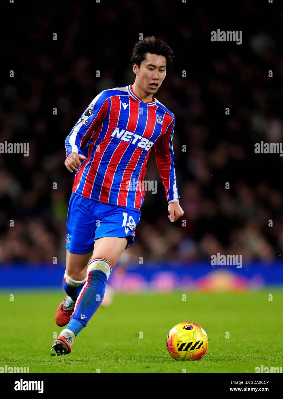 Daichi Kamada del Crystal Palace durante la partita di Premier League al Craven Cottage, Londra. Data foto: Domenica 7 dicembre 2025. Foto Stock