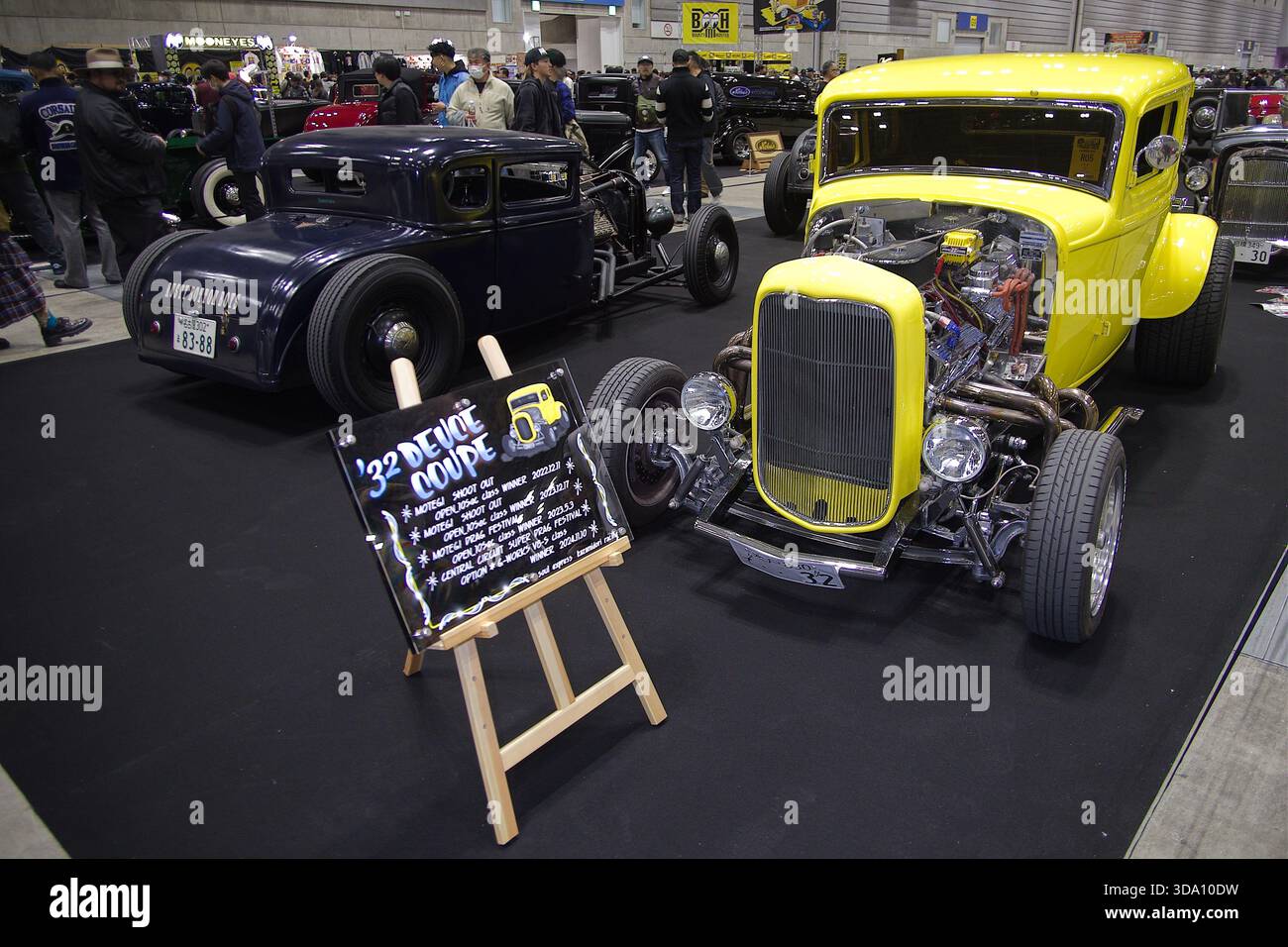 2025/12/07, Yokohama, una Deuce Coupé 32 al 33° Hot Rod Custom Show 2025. Lo spettacolo si è tenuto allo Yokohama Pacifico. Come ogni anno, lo spettacolo attirò appassionati di Custom Motor Scene da tutto il mondo. Crediti: Michael Steinebach/AFLO/Alamy Live News Foto Stock