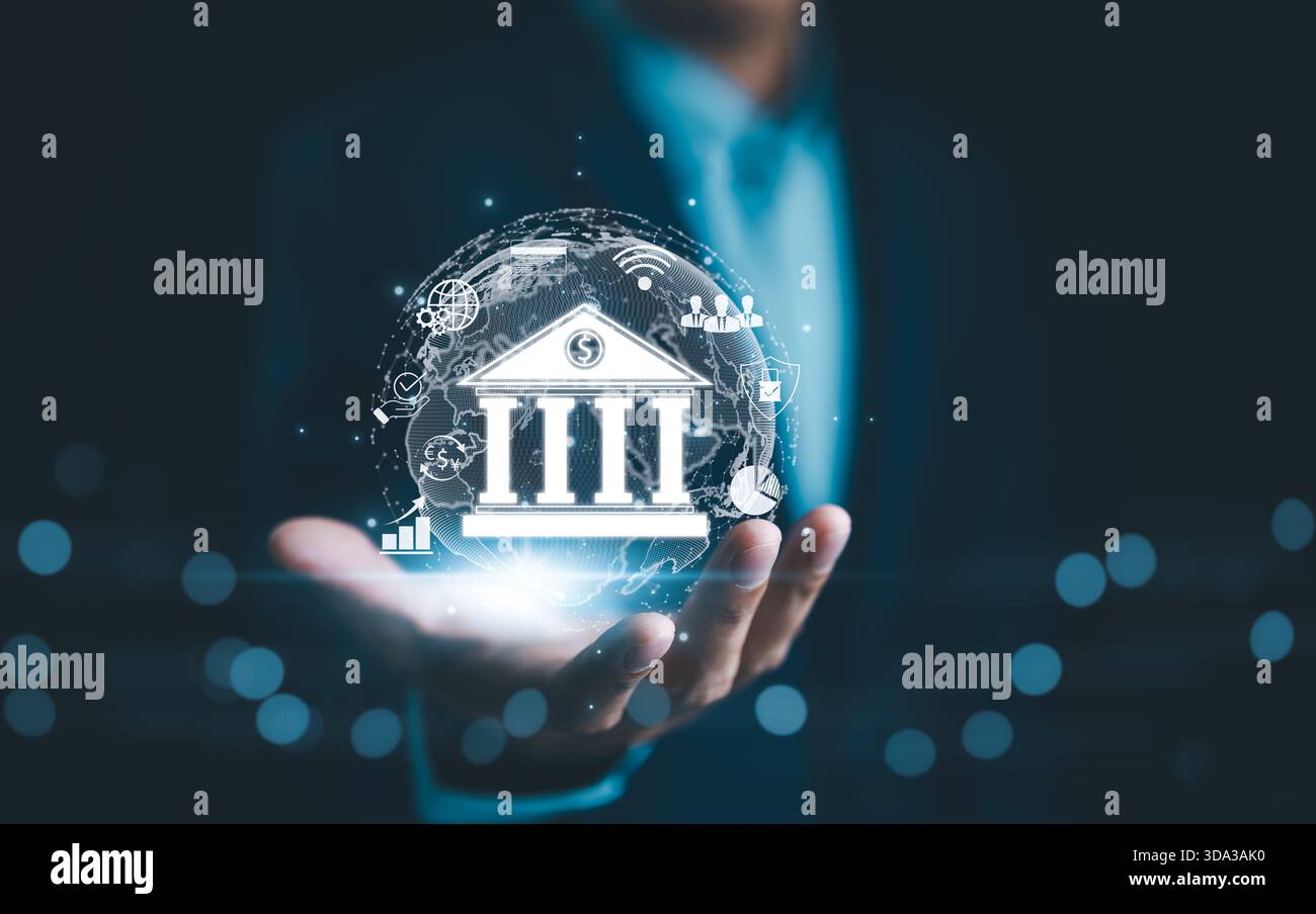 Concetto di Digital Banking e tecnologia finanziaria. L'uomo d'affari presenta le icone del digital banking e della tecnologia finanziaria, e i simboli valutari, sottolinea Foto Stock