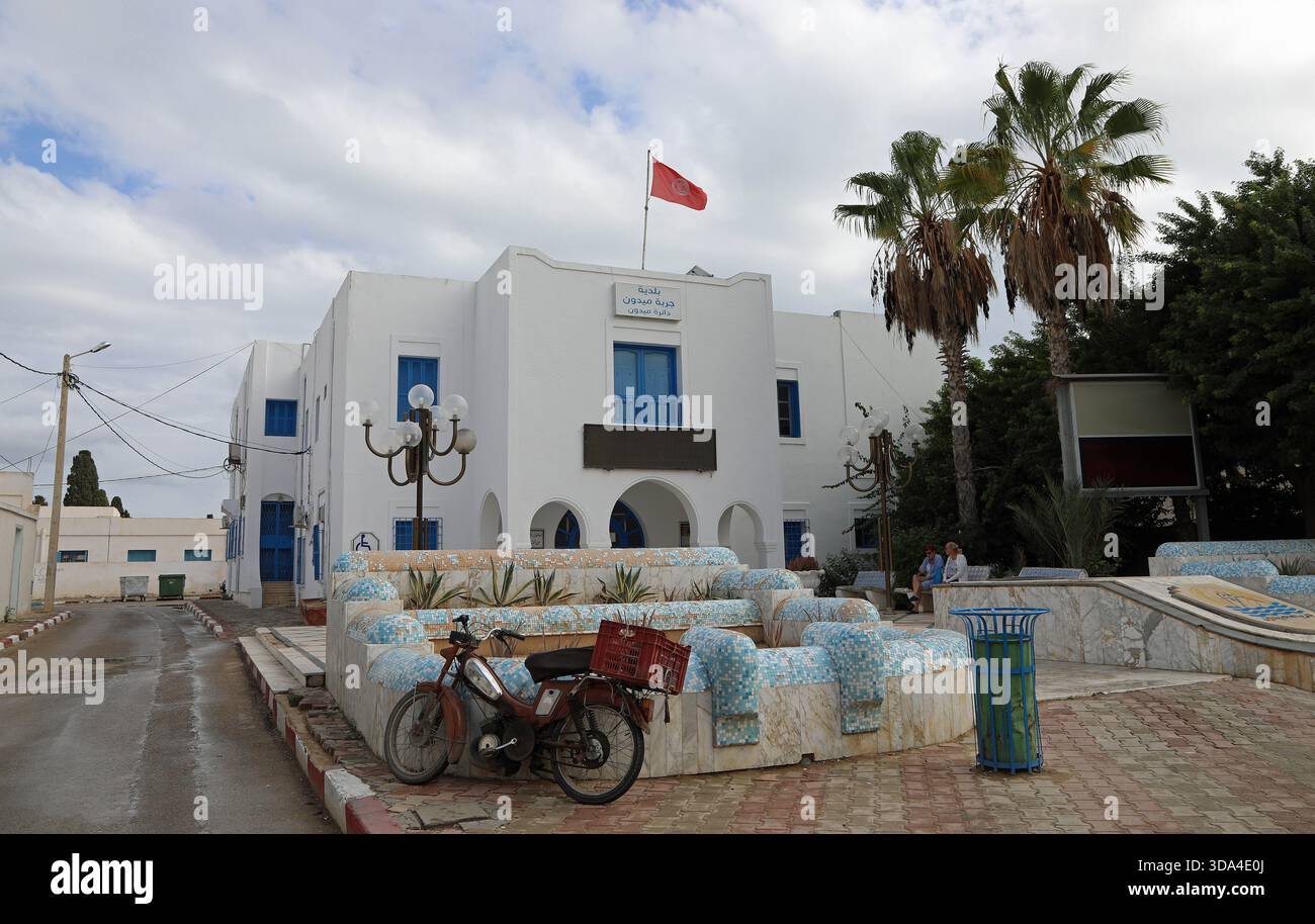 Edificio municipale a Midoun in Tunisia Foto Stock