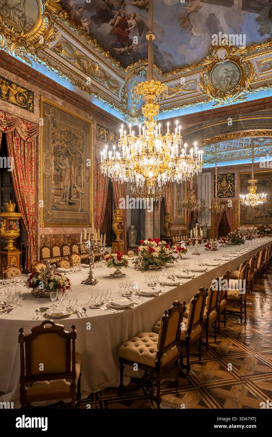 Sala banchetti, Palazzo reale, Madrid, Spagna Foto Stock