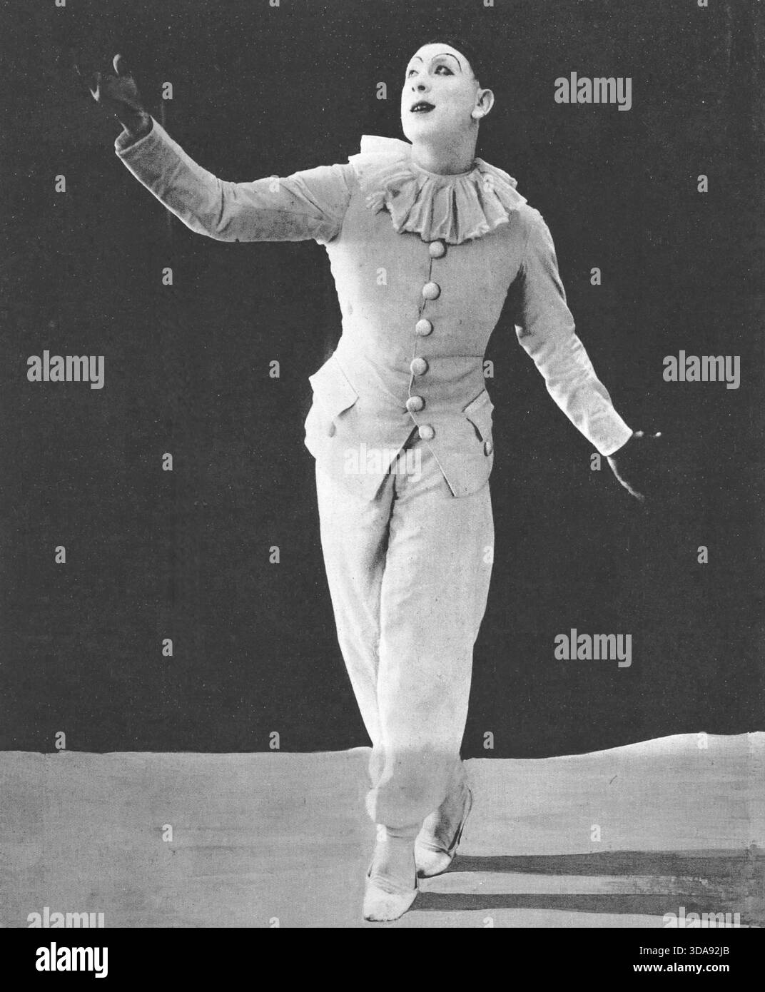 Henri Manuel - Robert Quinault (ballerino francese e maestro di balletto) come Pierrot - 1914 - Quinault era noto per i suoi ruoli in pantomima e come ballerino professionista. Foto Stock