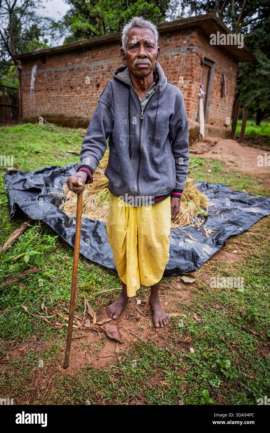 Ritratto di un uomo della campagna Orissa, India Foto Stock