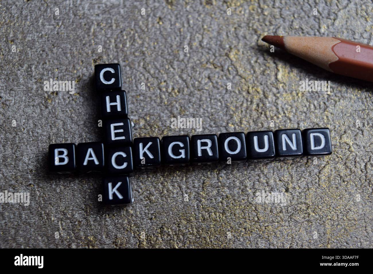 Concetto di parole di controllo del background disposte con su blocchi di lettere in legno. Foto Stock