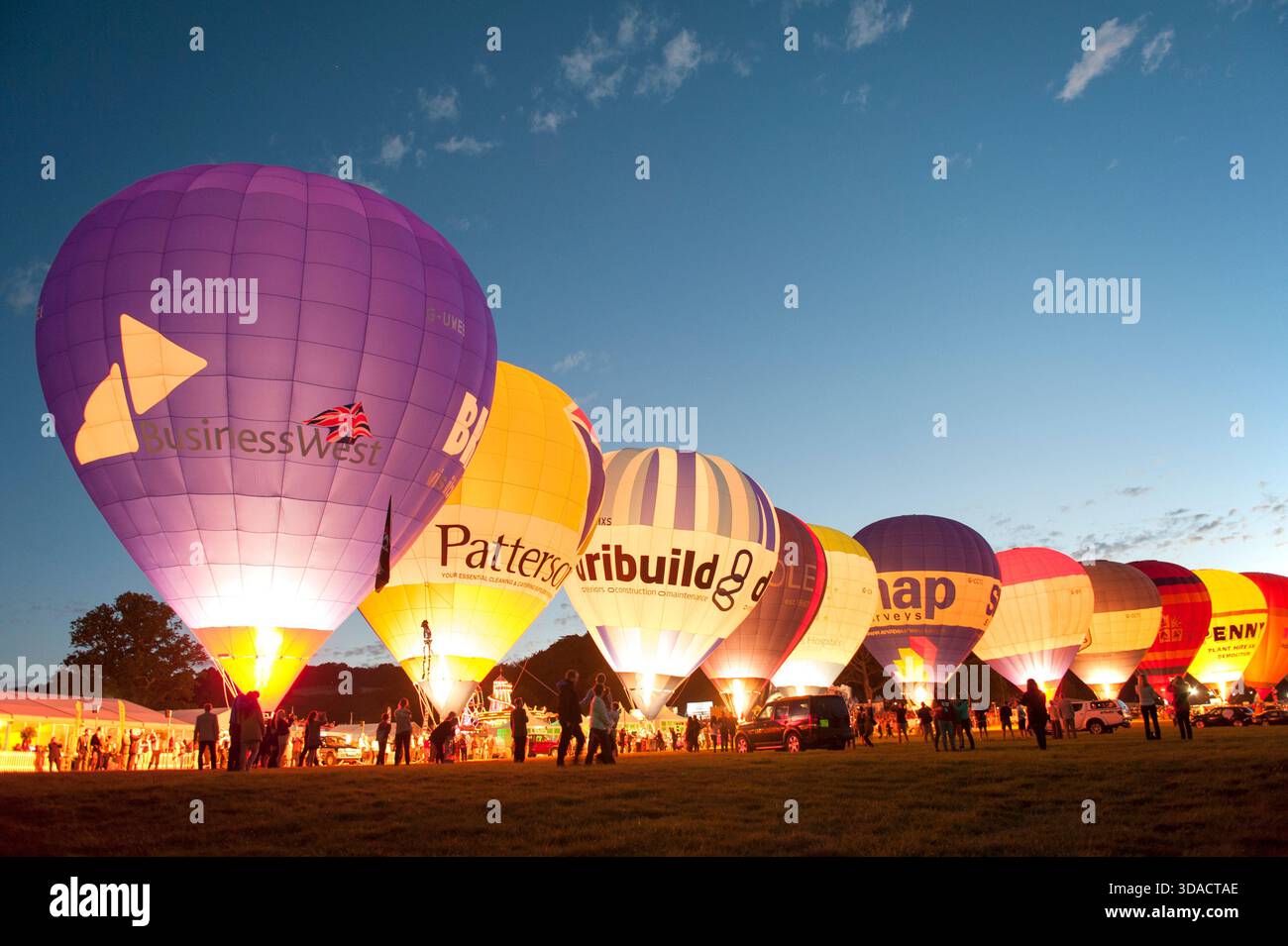 Bristol Regno Unito 6 agosto 2015 la Bristol Balloon Fiesta prende il via nella West Country City. Durante il fine settimana sono previste circa 130 mongolfiere Foto Stock