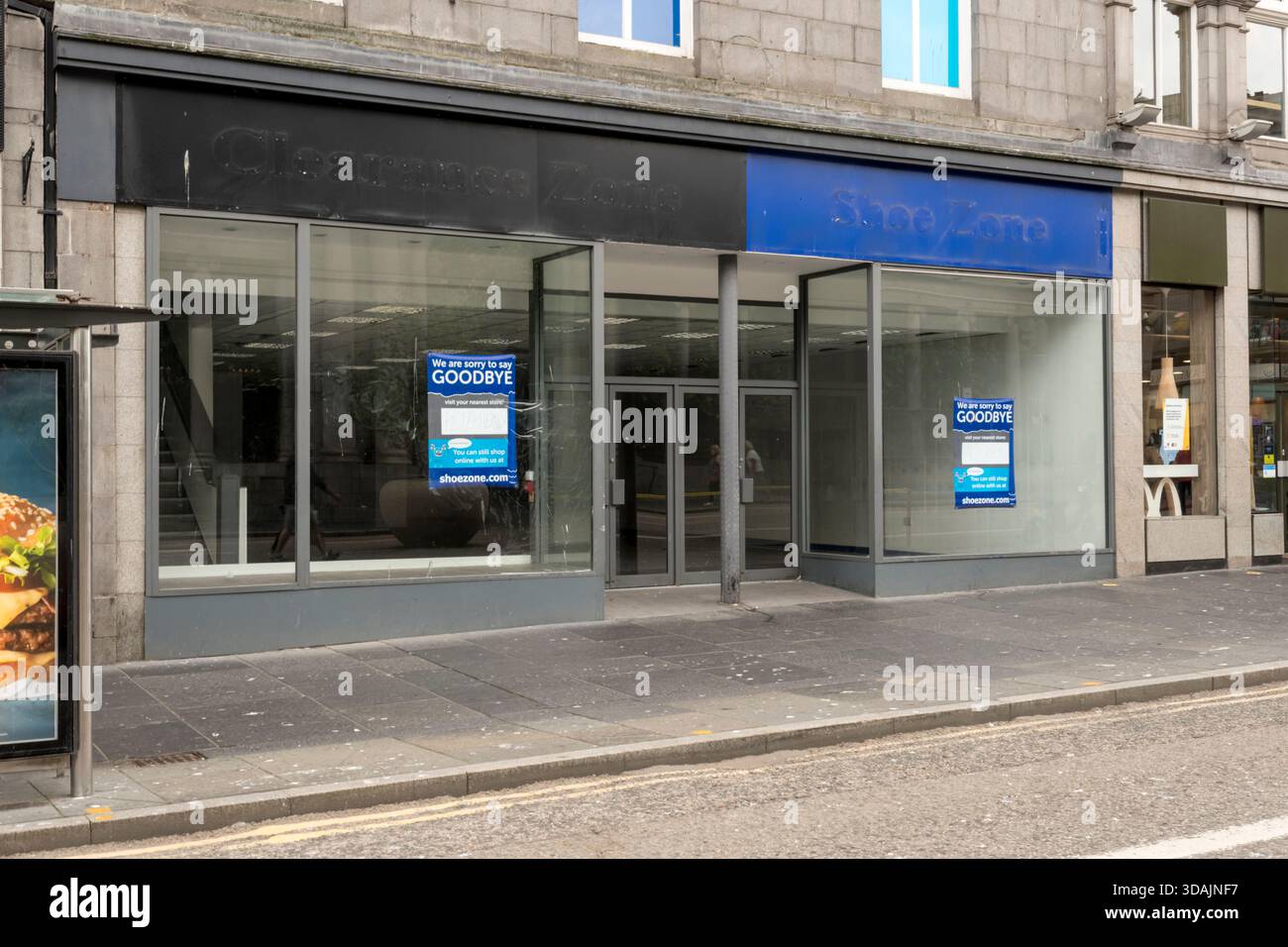 Negozi vuoti chiusi a Union Street, Aberdeen. Foto Stock