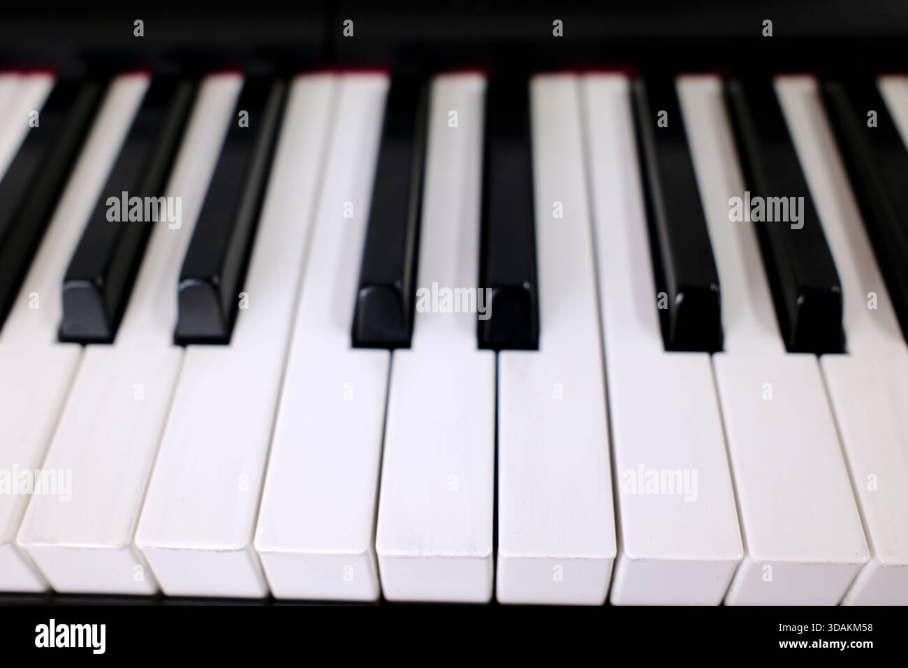 Musica. Tastiera di un pianoforte a coda. Tasti bianchi e neri. Ho chi Minh. Vietnam. Foto Stock