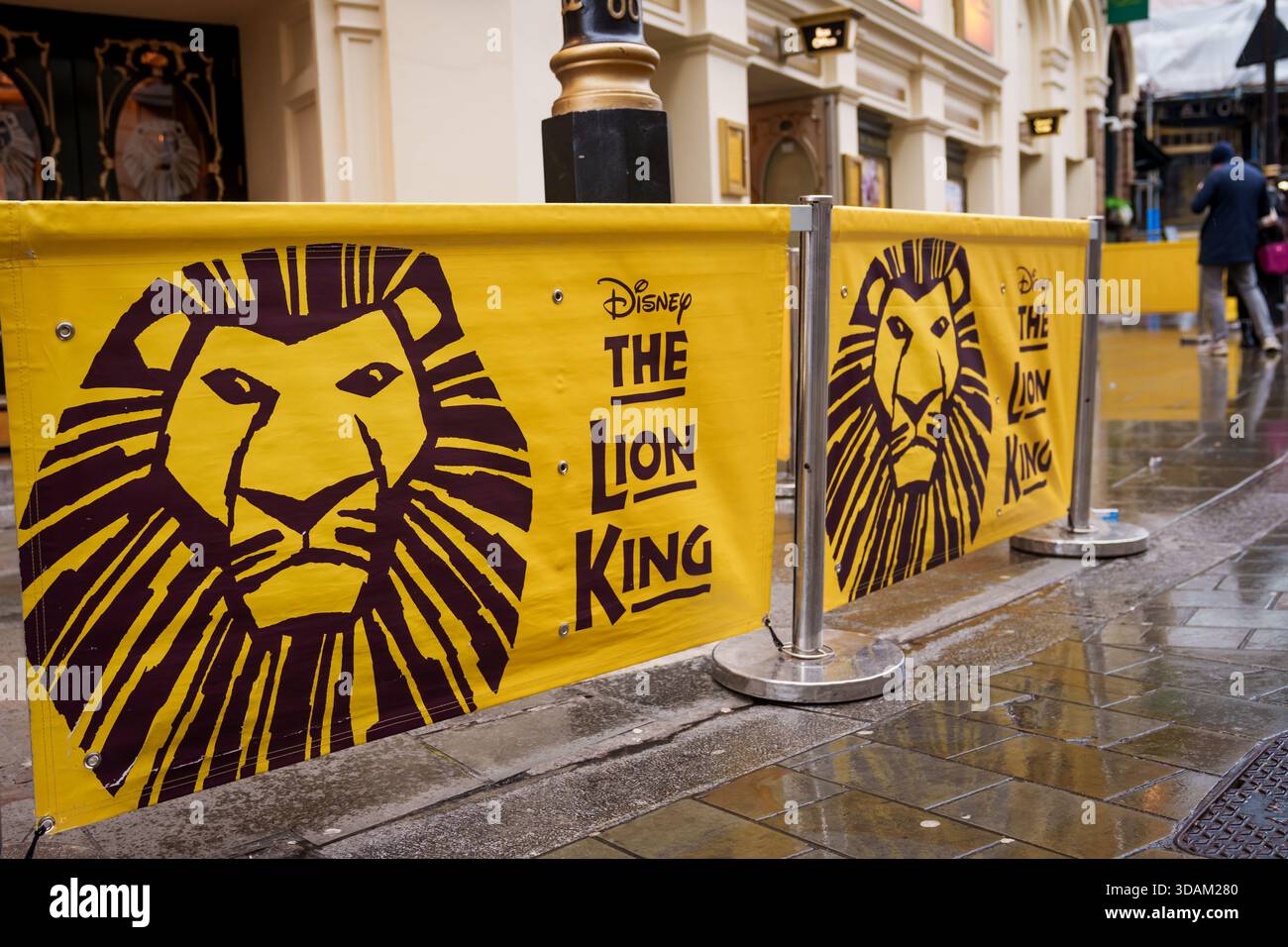 LONDRA, REGNO UNITO. 16 febbraio 2025. Il logo del Re Leone sul Lyceum Theatre di Londra. Foto Stock
