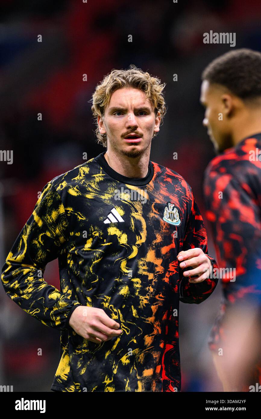 LEVERKUSEN, GERMANIA - 10 DICEMBRE 2025: Nick Woltemade, attaccante del Newcastle United - UEFA Champions League, match Bayer 04 Leverkusen vs Newcastle Unit Foto Stock