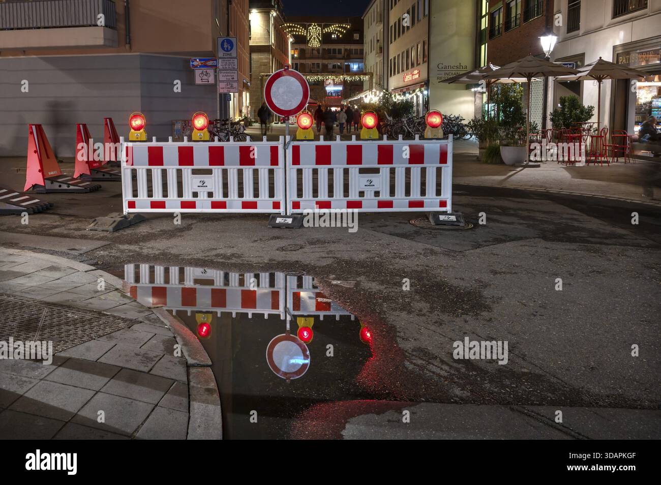 Barriera per la sicurezza del mercatino di Natale di Norimberga, Hauptmarkt, Norimberga, Franconia media, Baviera, Germania Foto Stock