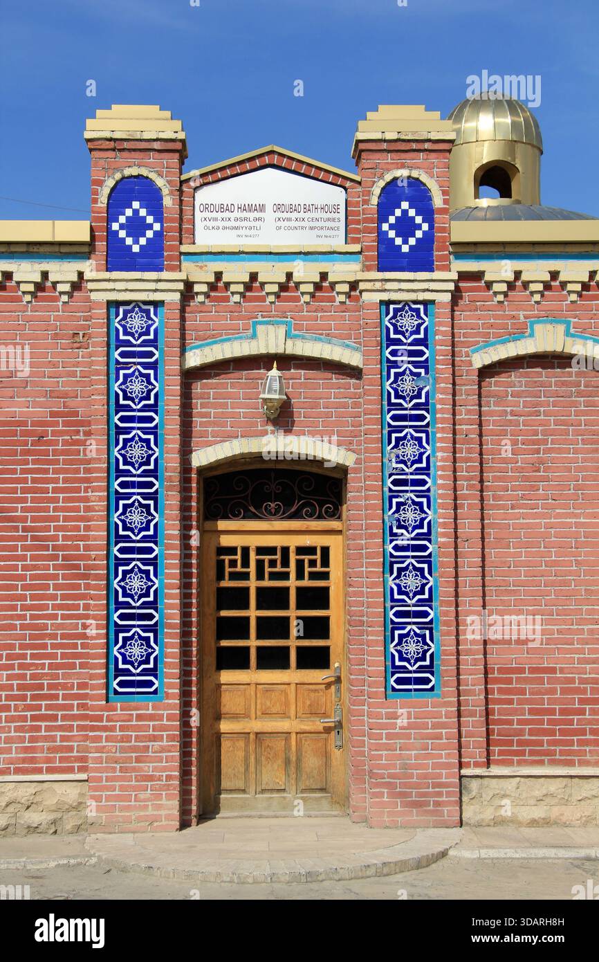 Il tradizionale stabilimento termale di Ordubad è stato costruito tra il XVIII e il XIX secolo. Le decorazioni in mattoni nel bagno sono degne di nota. Ordubad, Nakhchivan. Foto Stock