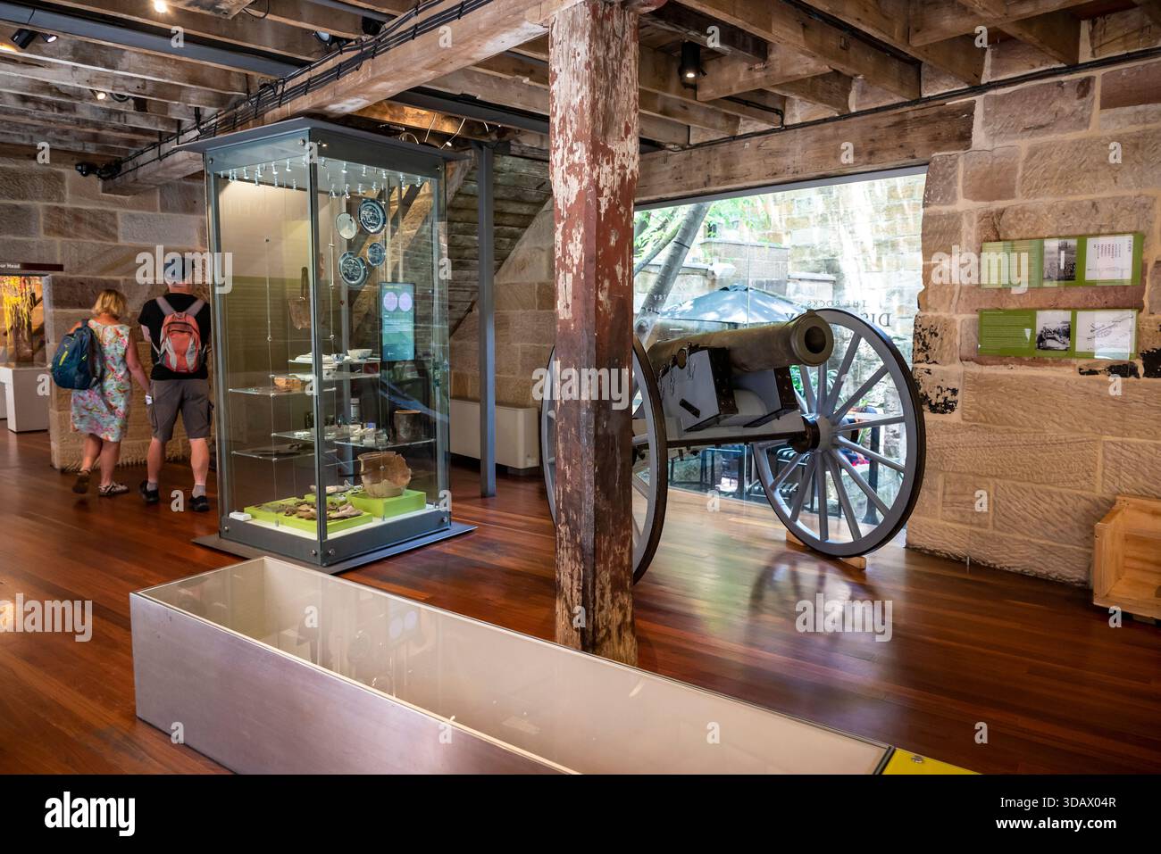 The Rocks Discovery Museum, un museo gratuito per famiglie che racconta la storia dell'area di Rocks di Sydney dai giorni pre-europei a oggi, Sy Foto Stock