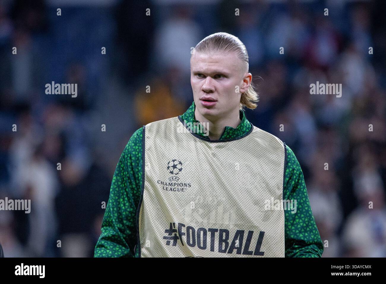 Madrid, Spagna. 10 dicembre 2025. Erling Haaland del Manchester City visto durante la partita di UEFA Champions League tra il Real Madrid e il Manchester City allo stadio Santiago Bernabéu. Punteggio finale: Real Madrid 1 Manchester City 2 credito: D. Canales Carvajal/Alamy Live News Foto Stock