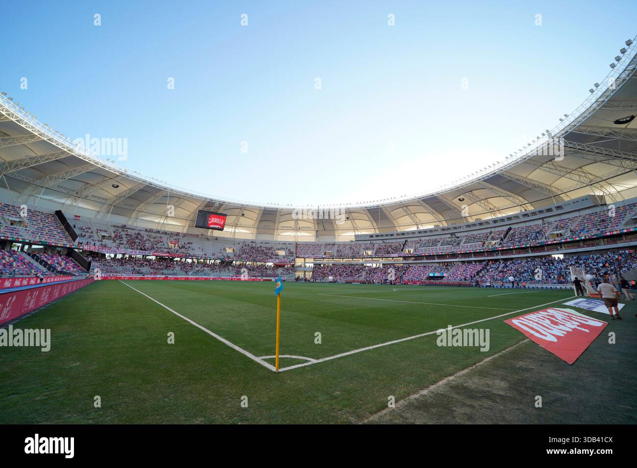 Santiago del estero, Argentina. 13 dicembre 2025. Santiago del estero, Santiago del estero, Argentina. 13 dicembre 2025. Campo di gioco pulito prima della partita tra Racing Club e Estudiantes de la Plata; Torneo Clausura 2025 AFA Finals all'Estadio unico madre de Ciudades ( credito: Jose Luis Suerte/Alamy Live News Foto Stock