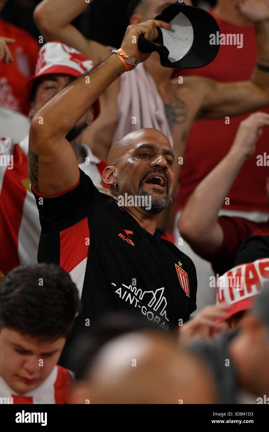 Santiago del estero, Argentina. 13 dicembre 2025. Santiago del estero, Santiago del estero, Argentina. 13 dicembre 2024. Juan Sebastian Veron (sospeso), Presidente Estudiantes de la Plata festeggia l'agonia gol alla fine della partita tra Racing Club vs Estudiantes de la Plata; Torneo Clausura 2025 AFA Finals all'Estadio unico madre de Ciudades ( credito: Jose Luis Suerte/Alamy Live News Foto Stock