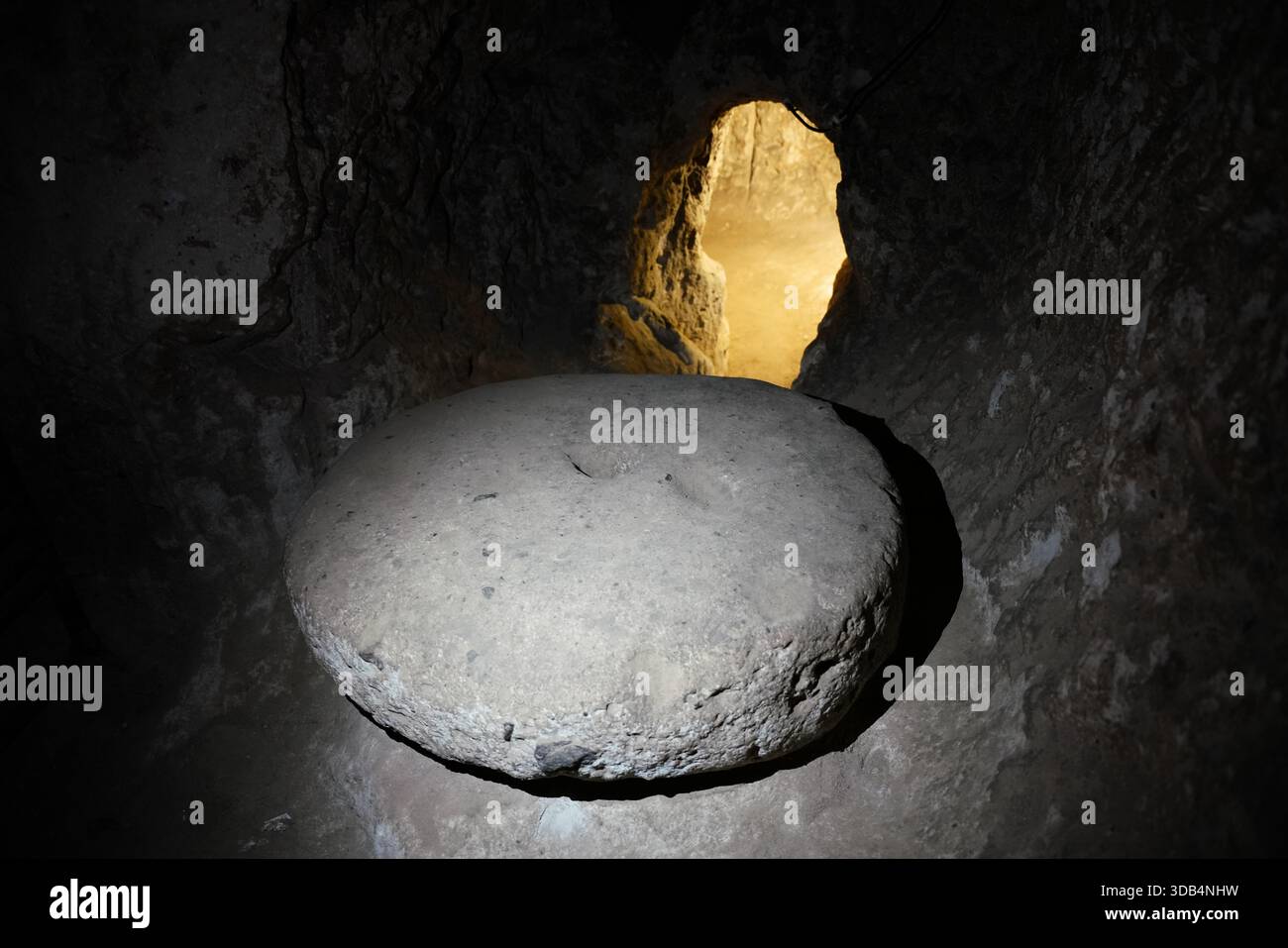 NEVSEHIR, TURKIYE - 09 AGOSTO 2025: Città sotterranea di Derinkuyu nella città di Derinkuyu Foto Stock