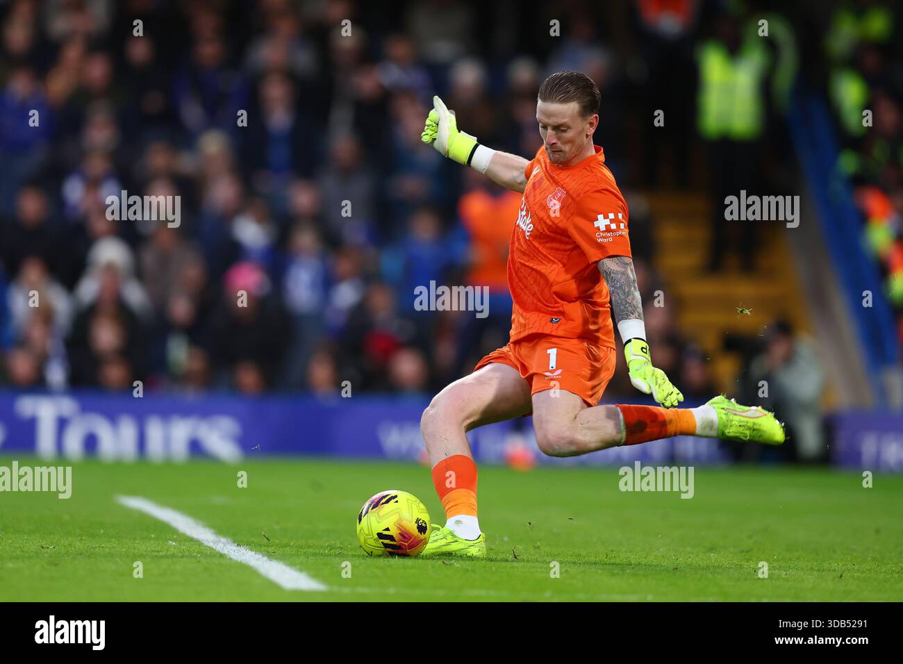 Londra, Regno Unito. 13 dicembre 2025. Jordan Pickford di Everton durante la partita Chelsea vs Everton Premier League allo Stamford Bridge di Londra. Il credito per immagini dovrebbe essere: Paul Terry/Sportimage Credit: Sportimage Ltd/Alamy Live News Foto Stock