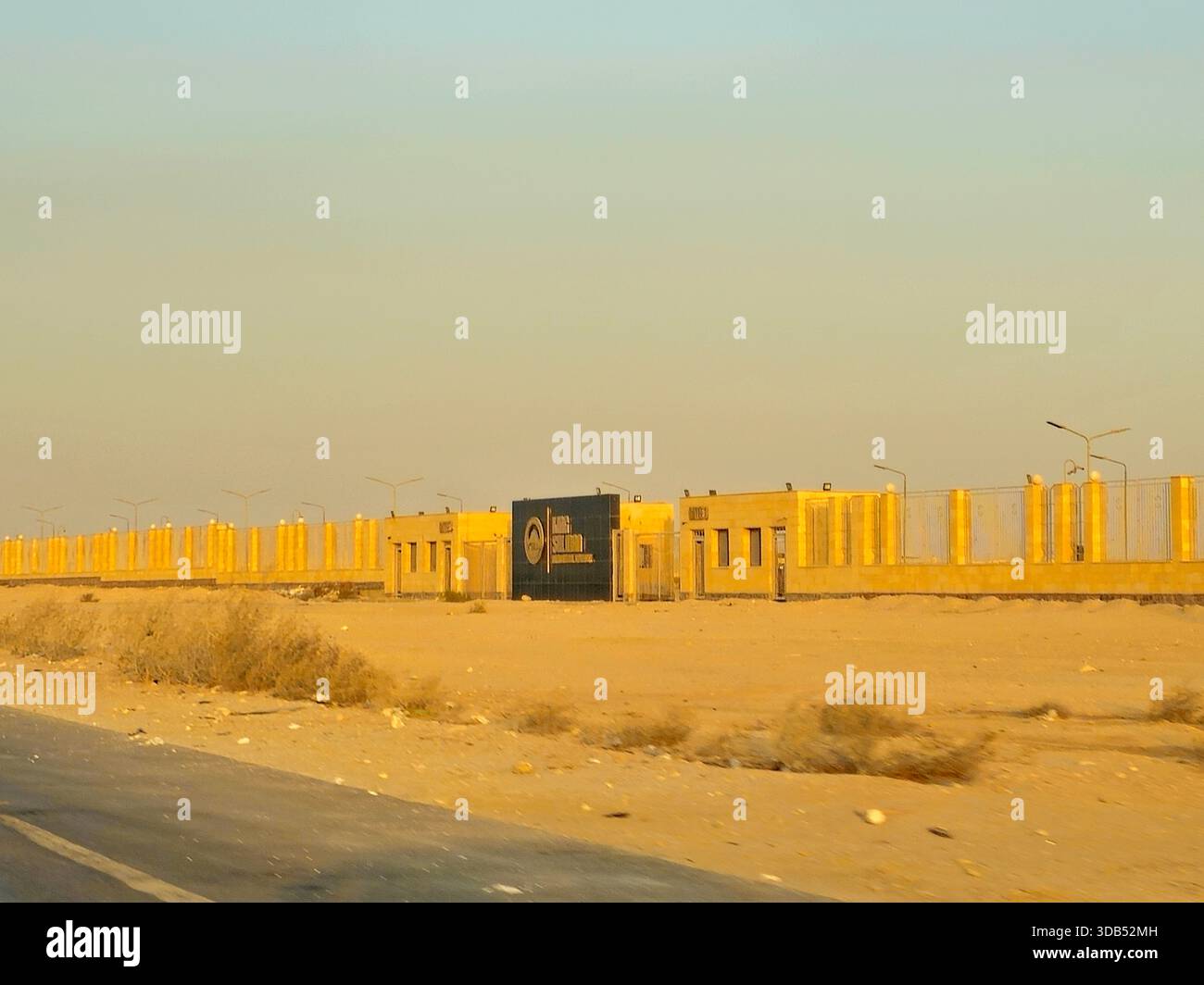 South Sinai, Egitto, 6 dicembre 2025: King Salman International University (KSIU), un'università egiziana intelligente con standard internazionali i Foto Stock