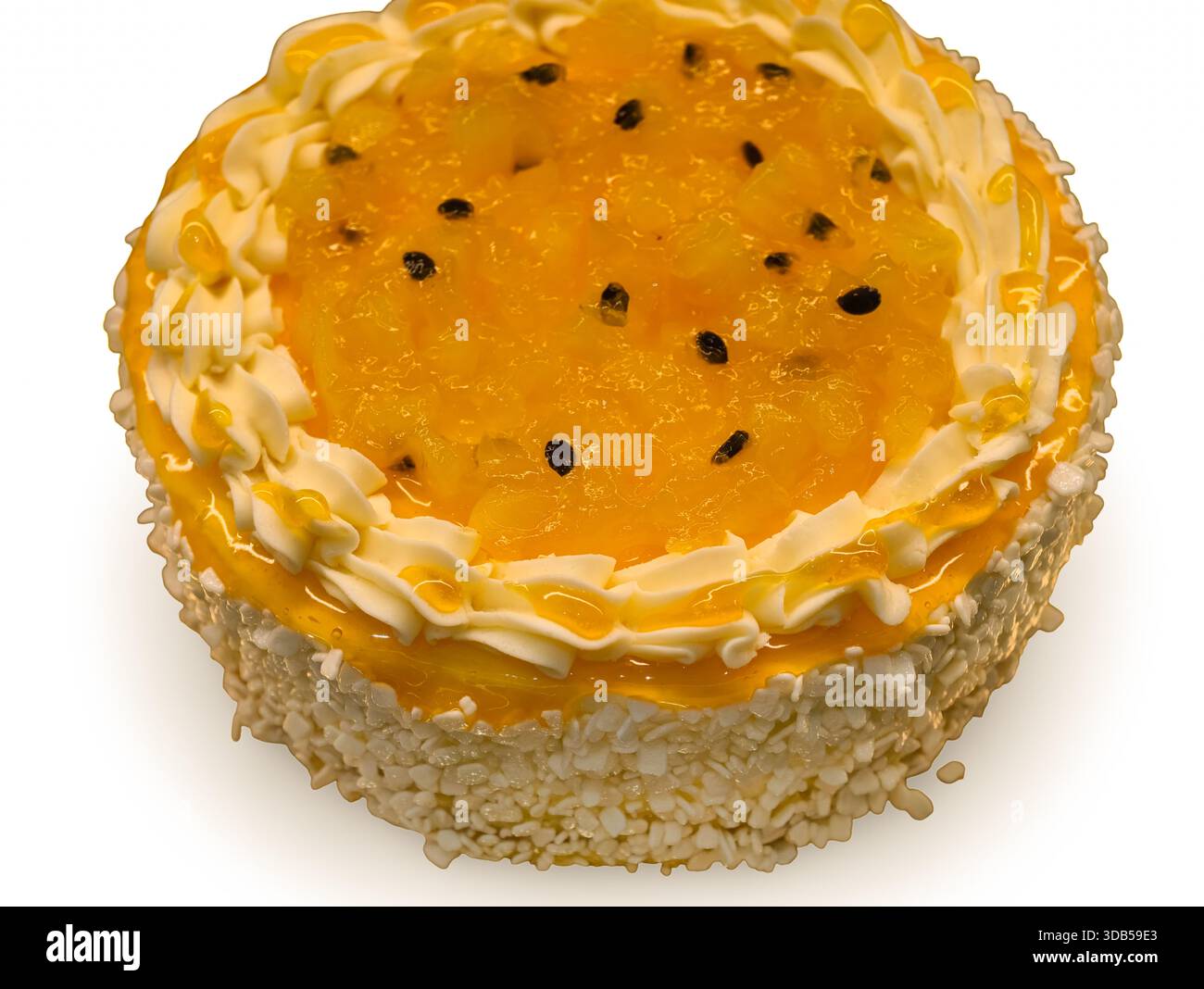 Torta con frutta d'arancia e glassa a vortice e crosta di noci per i dessert più golosi e festivi. Sfondo dolci Foto Stock