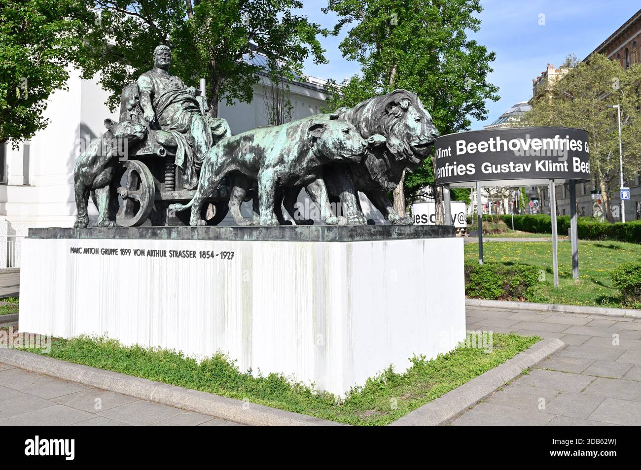 Marc-Anton Group di Arthur Strasser , 1° distretto di Vienna Foto Stock