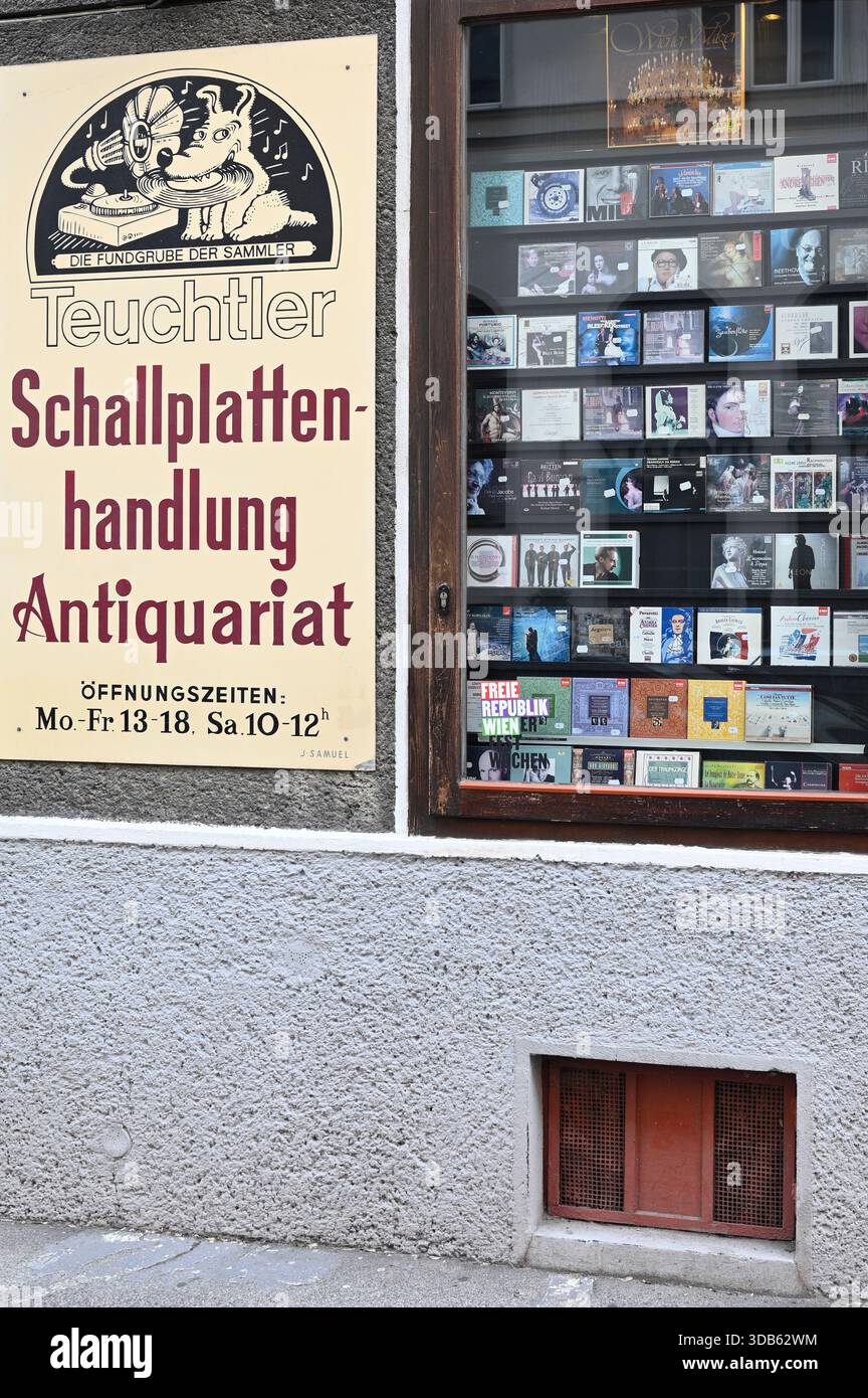 Antiquario per compact disc e dischi nel sesto distretto di Vienna Foto Stock