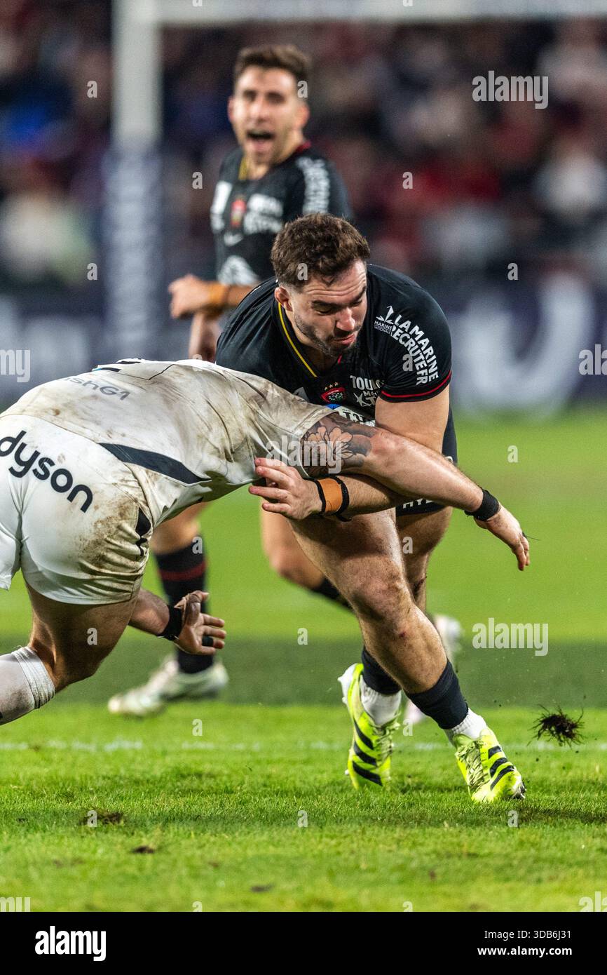 Francia. 14 dicembre 2025. © PHOTOPQR/NICE MATIN/Florian ESCOFFIER ; 14/12/2025 ; TOLONE - RUGBY CHAMPIONS CUP RCT - BATH Credit: MAXPPP/Alamy Live News Foto Stock