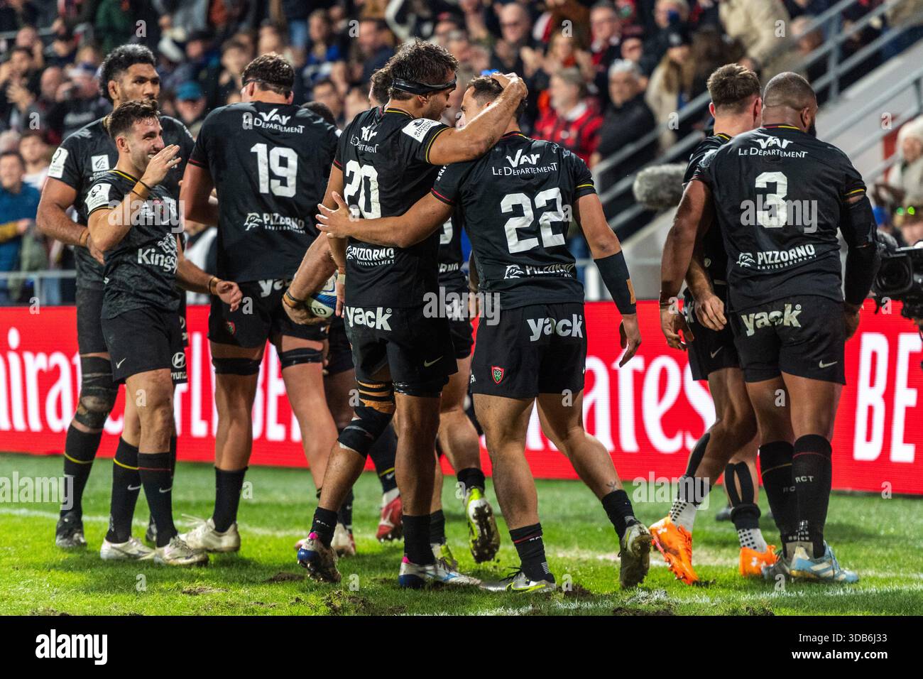 Francia. 14 dicembre 2025. © PHOTOPQR/NICE MATIN/Florian ESCOFFIER ; 14/12/2025 ; TOLONE - RUGBY CHAMPIONS CUP RCT - BATH Credit: MAXPPP/Alamy Live News Foto Stock