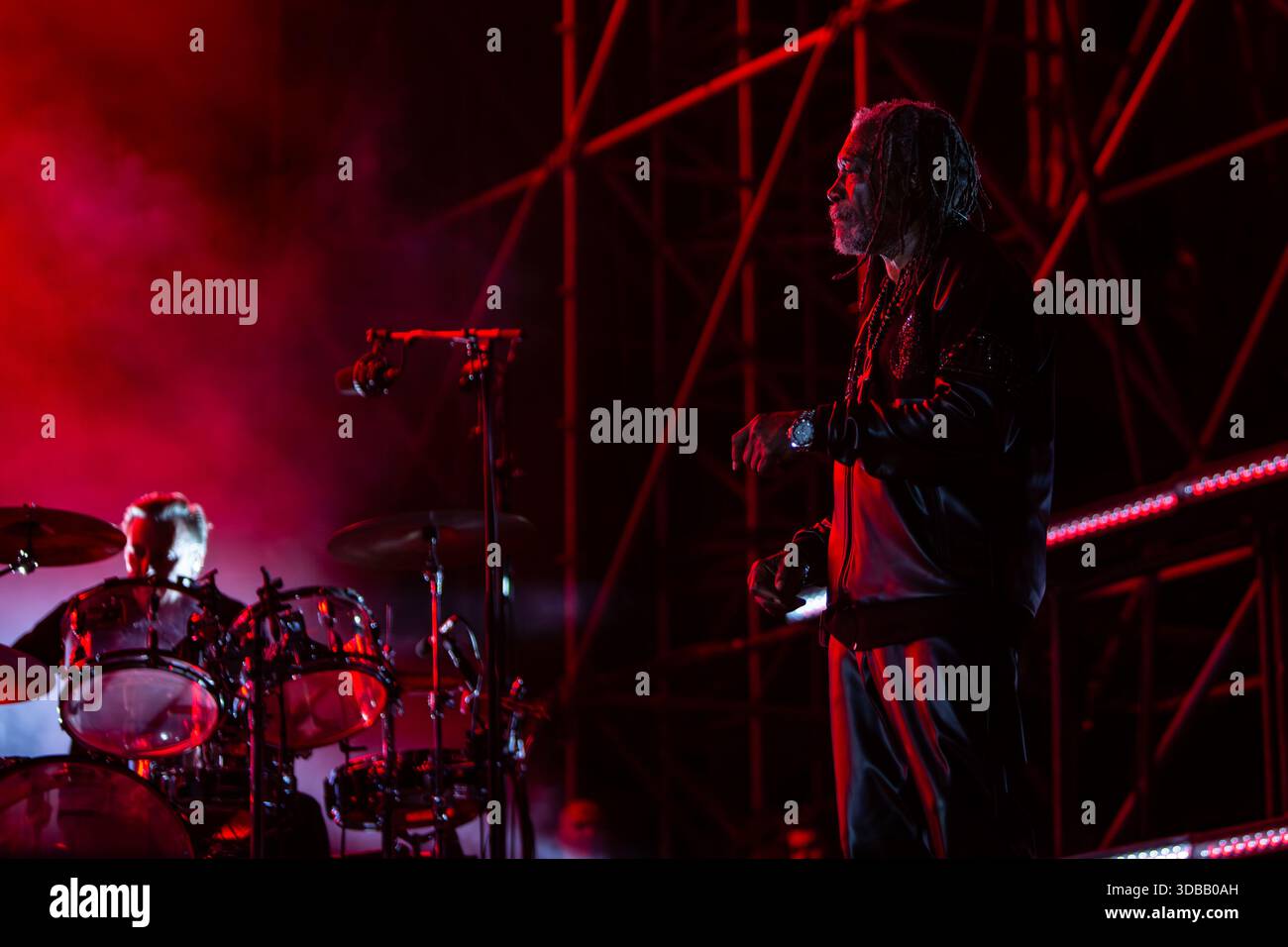 MASSIVE ATTACK Live al Parco della musica - Milano - 18 giugno 2025 Foto Stock