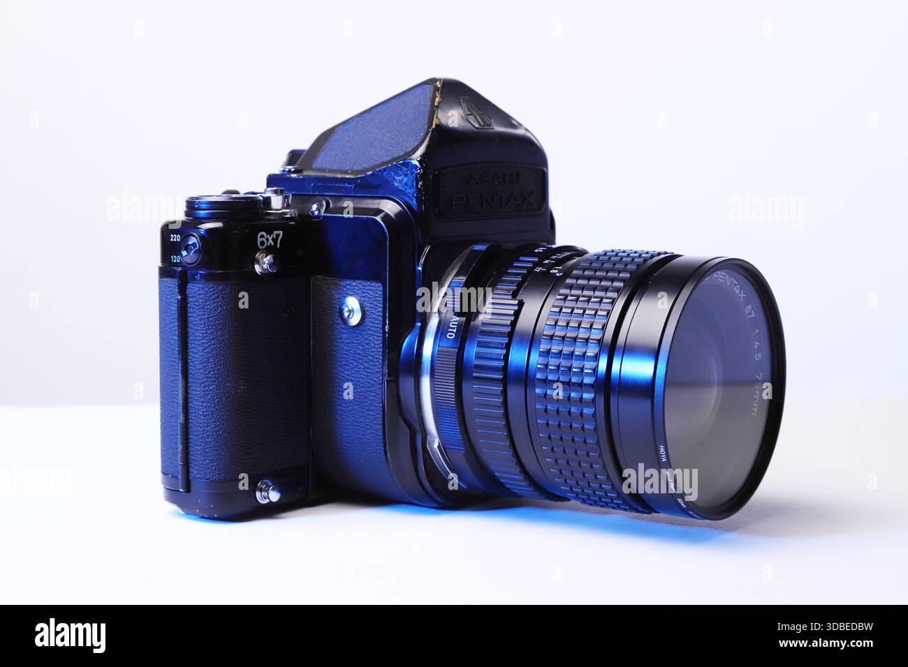 Fotocamera a pellicola per formato medio Pentax 6x7. Foto Stock
