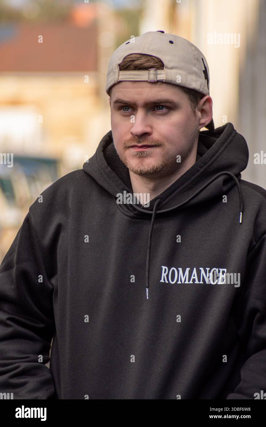 Fabian Flecheux, autore francese, fotografato in pubblico in Francia, 2025. Foto Stock