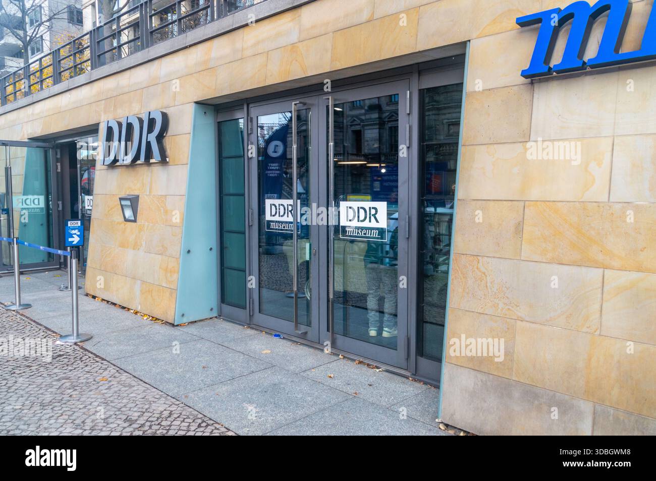 Berlino, Germania - 2 novembre 2025: Museo DDR di Berlino. Foto Stock