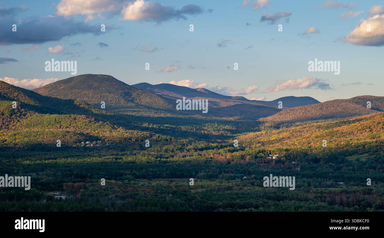 Vista dal Cathedral Ledge State Park, New Hampshire Foto Stock