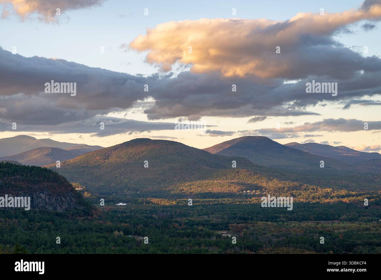 Vista dal Cathedral Ledge State Park, New Hampshire Foto Stock
