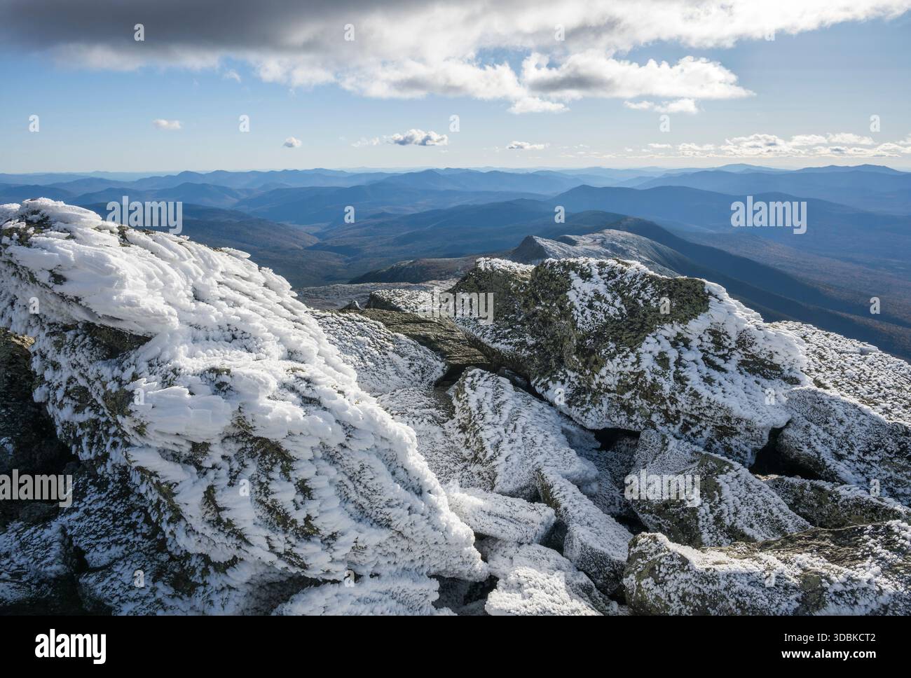 Condizioni di ghiaccio sulla cima del Monte Washington, New Hampshire Foto Stock