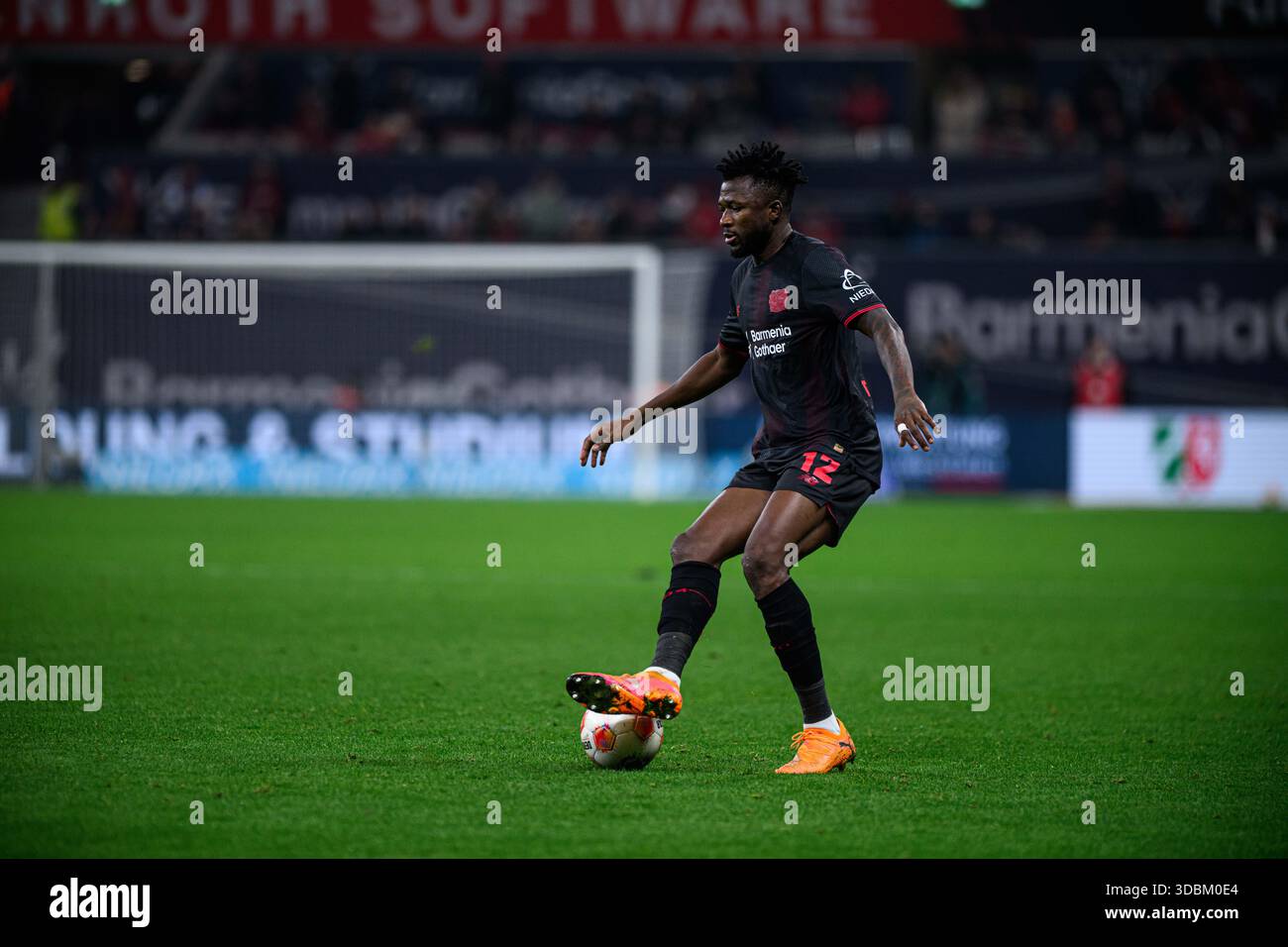 LEVERKUSEN, GERMANIA - 13 DICEMBRE 2025: Edmond Tapsoba - Bundesliga match Bayer 04 Leverkusen vs 1.FC Koeln al BayArena. Foto Stock