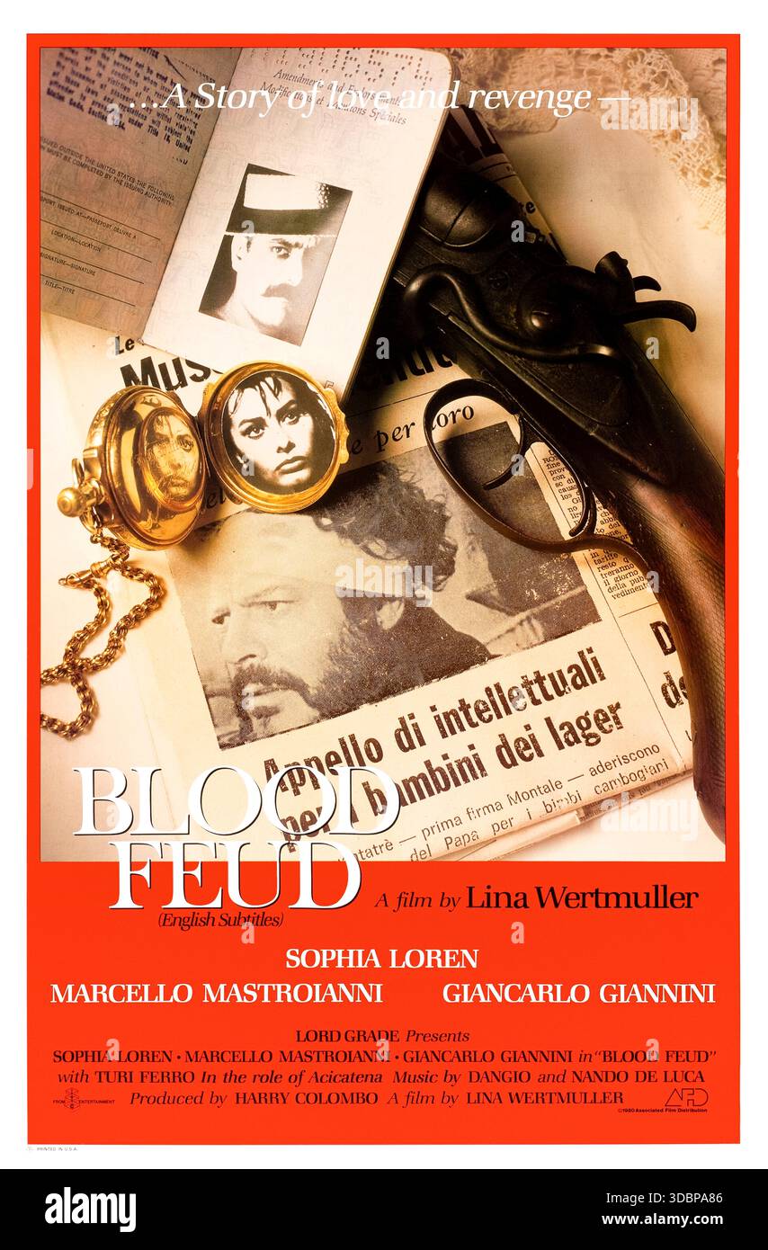 Blood feud (1978) diretto da Lina Wertmüller e interpretato da Sophia Loren, Marcello Mastroianni e Giancarlo Giannini. Nella Sicilia pre-seconda guerra mondiale, una vedova, un funzionario fascista e un anarchico militante si ritrovano intrappolati in una lunga vendetta che riflette le lotte politiche e personali dell'epoca. Fotografia di un poster originale del 1978 USA a un foglio SOLO PER USO EDITORIALE. Credito: BFA / Associated Film Distribution Foto Stock