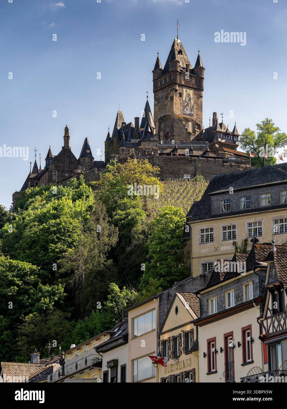 Reichsburg Cochem (Castello Imperiale di Cochem), regione del fiume Mosella, Germania Foto Stock