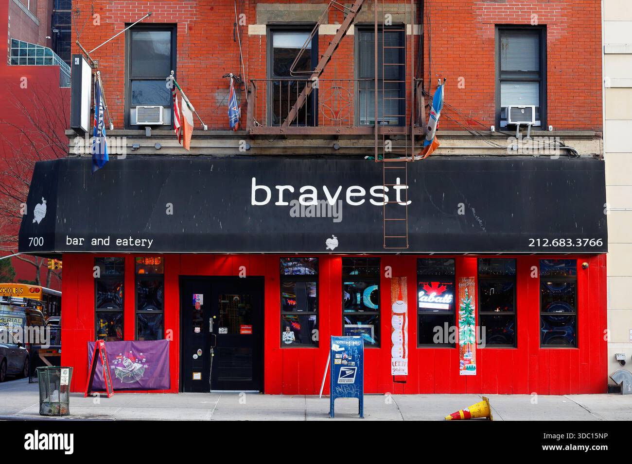Bravest, 700 2nd Ave, New York, New York, negozio di NYC di un bar sportivo a tema vigili del fuoco nella Kips Bay di Manhattan. Foto Stock