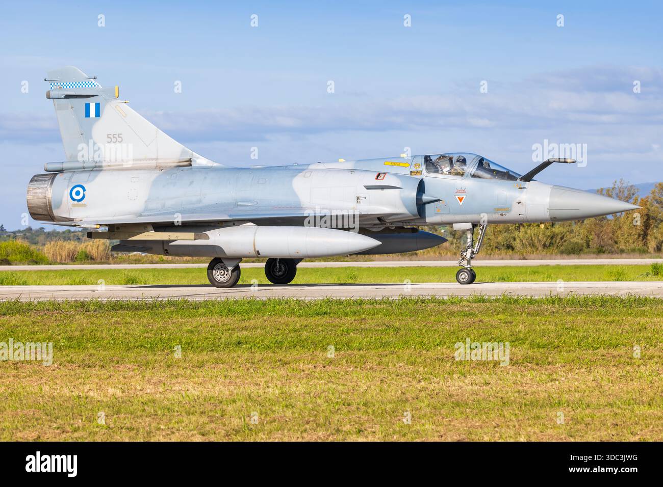 Andravida, Grecia - 24 aprile 2025: Mirage 2000 Hellenic Air Force Foto Stock