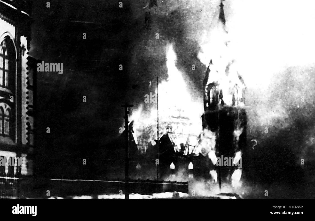 Un'altra Chiesa va **** Fiamme dopo i bombardamenti russi - nel loro **** Bombardamenti, i russi sono stati ***** ospedale, chiese, ambulanze a croce rossa Foto Stock