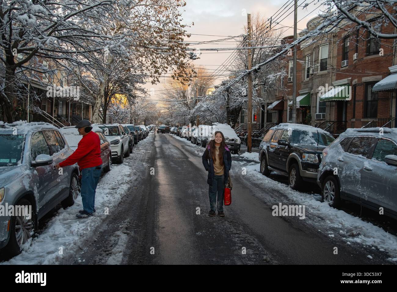 Luce di fine inverno a metà dicembre Ridgewood, Queens, New York Foto Stock