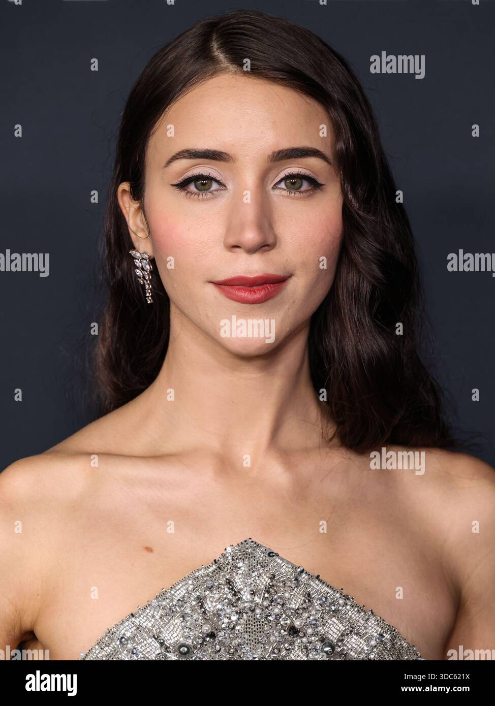 HOLLYWOOD, LOS ANGELES, CALIFORNIA, USA - 14 DICEMBRE: L'attrice americana Caylee Cowan arriva alla premiere di Los Angeles di "The Testament of Ann Lee" della Searchlight Pictures tenutasi all'Academy of Motion Picture Arts and Sciences - Linwood Dunn Theater il 14 dicembre 2025 a Hollywood, Los Angeles, California, Stati Uniti. (Foto di Xavier Collin/Image Press Agency) Foto Stock