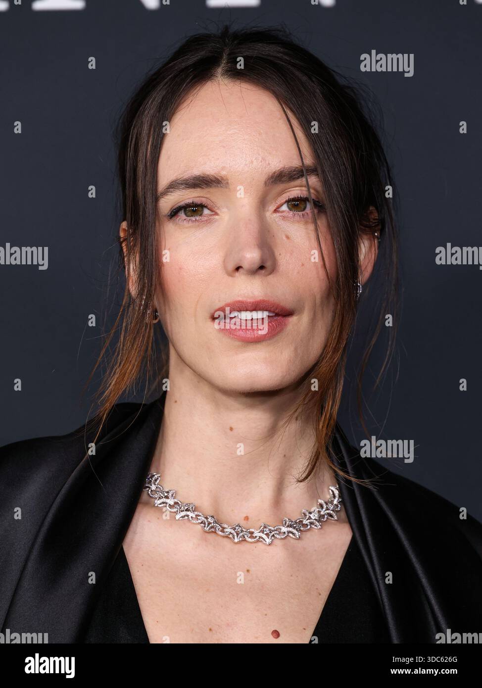 HOLLYWOOD, LOS ANGELES, CALIFORNIA, USA - 14 DICEMBRE: L'attrice francese Stacy Martin arriva alla premiere di Los Angeles di "The Testament of Ann Lee" della Searchlight Pictures tenutasi all'Academy of Motion Picture Arts and Sciences - Linwood Dunn Theater il 14 dicembre 2025 a Hollywood, Los Angeles, California, Stati Uniti. (Foto di Xavier Collin/Image Press Agency) Foto Stock