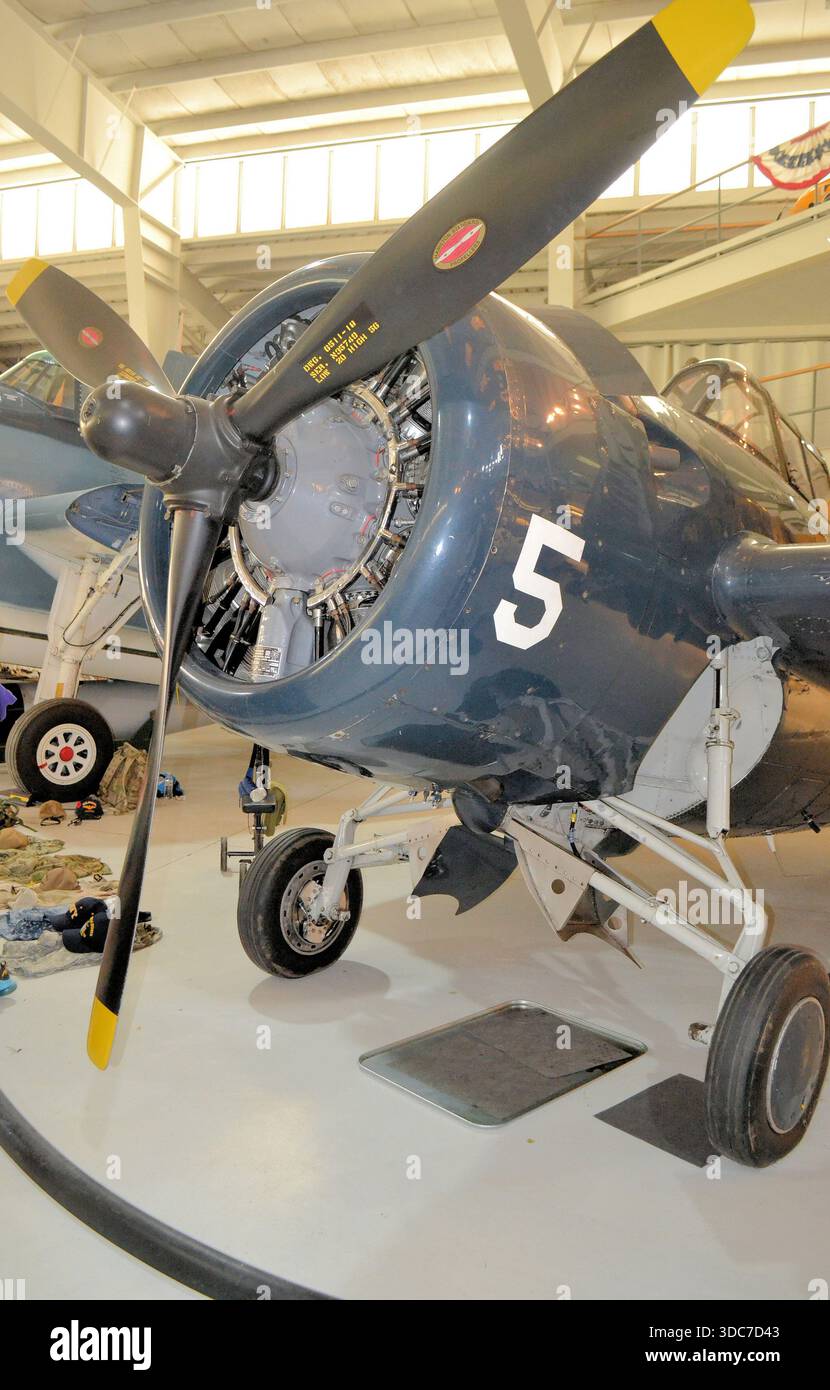 FM-2 Wildcat costruito dalla General Motors Eastern Aircraft Division; un caccia navale della seconda guerra mondiale utilizzato nel Pacifico e nell'Atlantico. In mostra in Massachusetts, Stati Uniti Foto Stock