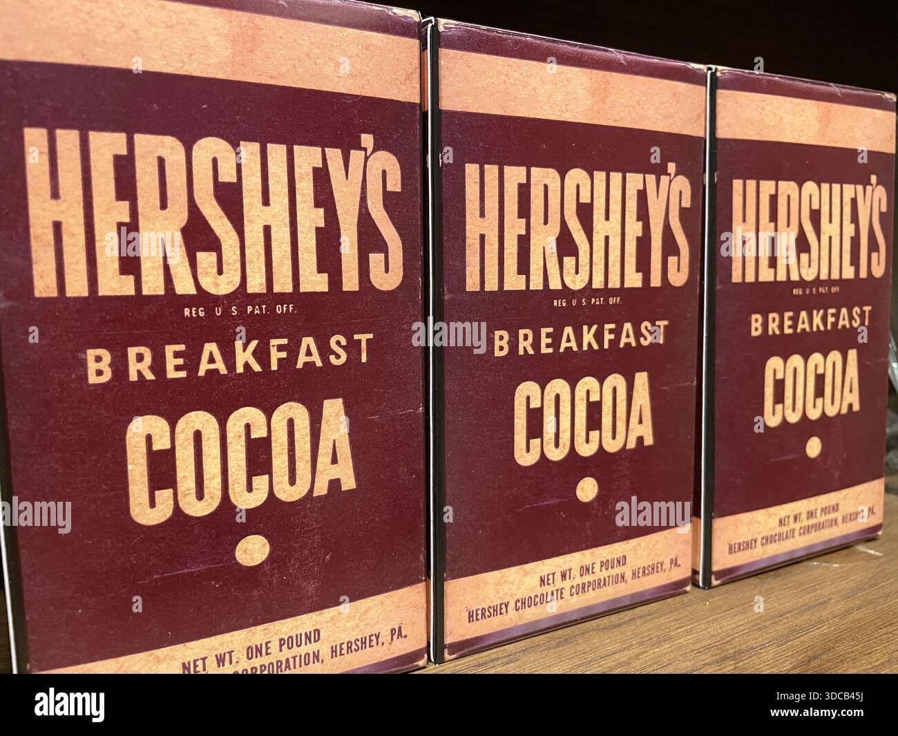 Il Museum of Broadway si trova nel quartiere dei teatri vicino a Times Square, 2025, New York City, Stati Uniti - Immagine stock catturata con smartphone