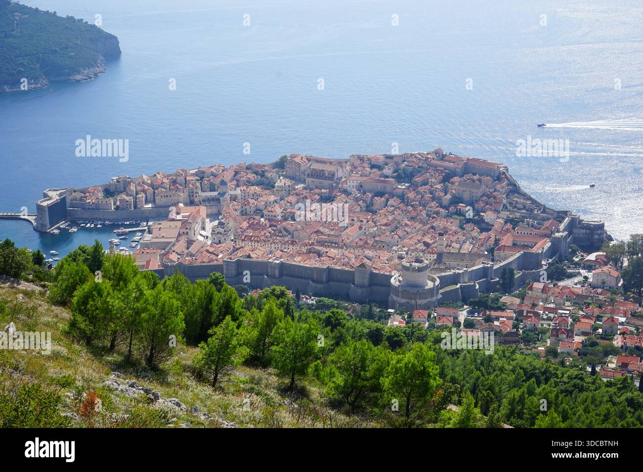 Vista di Dubrovnik dal monte Srđ, Croazia Foto Stock