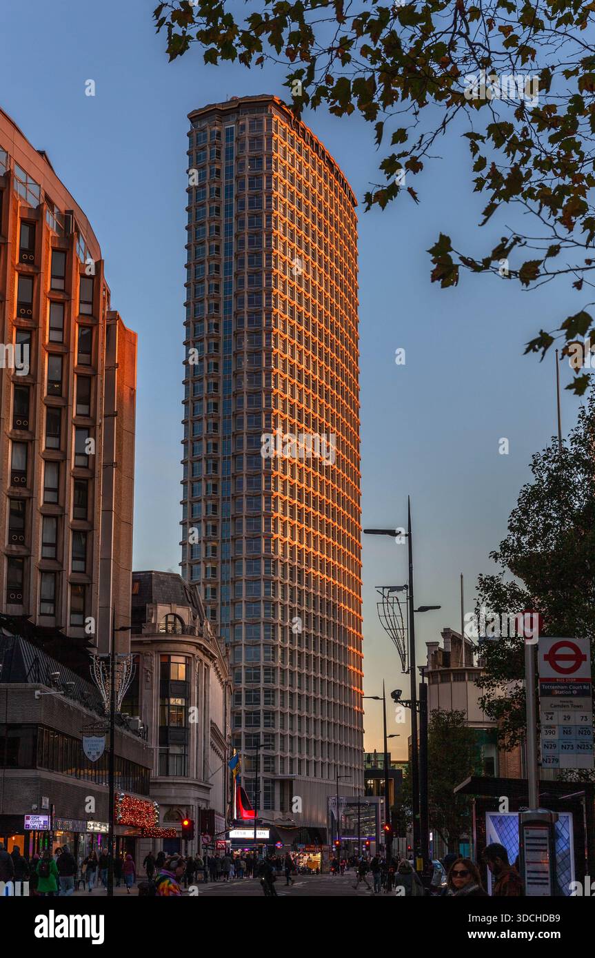 The Center Point Building, Londra, Inghilterra, Regno Unito. Foto Stock