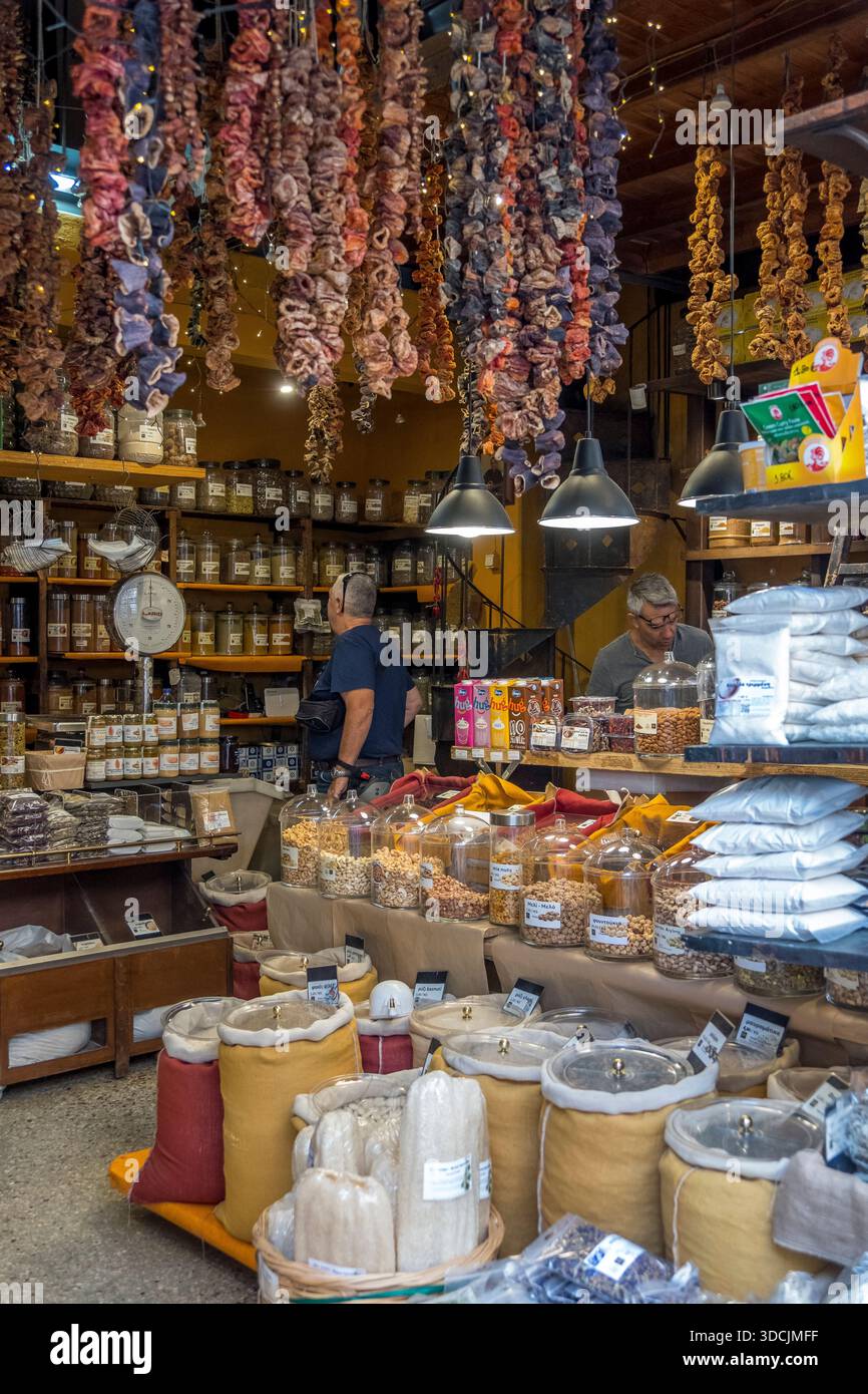 Interno di un negozio di spezie ad Atene, Grecia Foto Stock